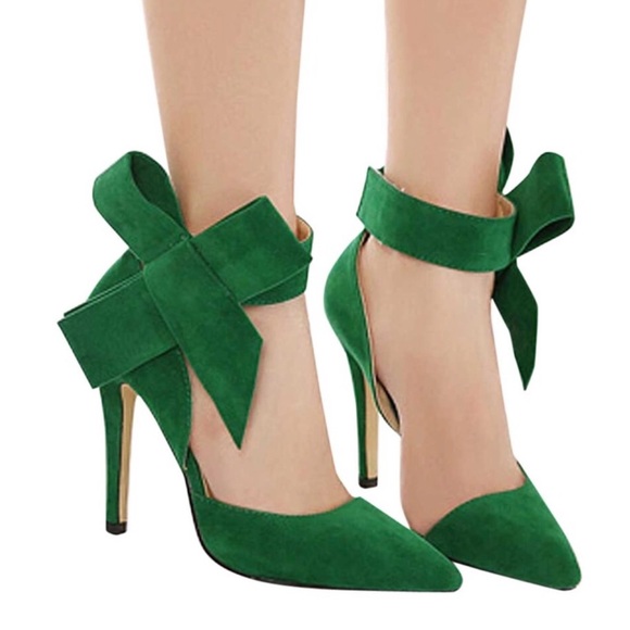 Bow Tie Green High Heels - Picture 2 of 4